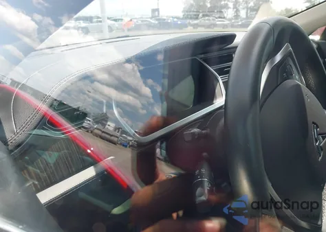 2013 Tesla Model S из США, поврежденный, VIN 5YJSA1CN2DFP21558